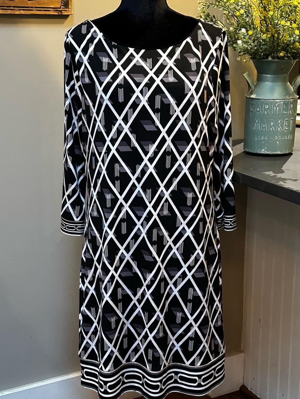 WHBM Geometric Shift Dress - Sz L